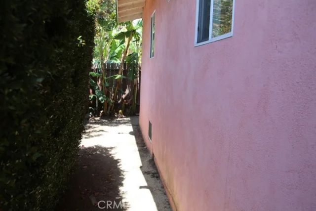 1301 N McCadden Place, Los Angeles, CA 90028