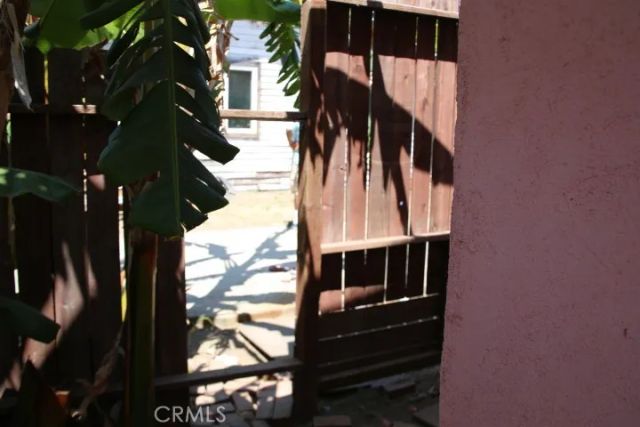 1301 N McCadden Place, Los Angeles, CA 90028