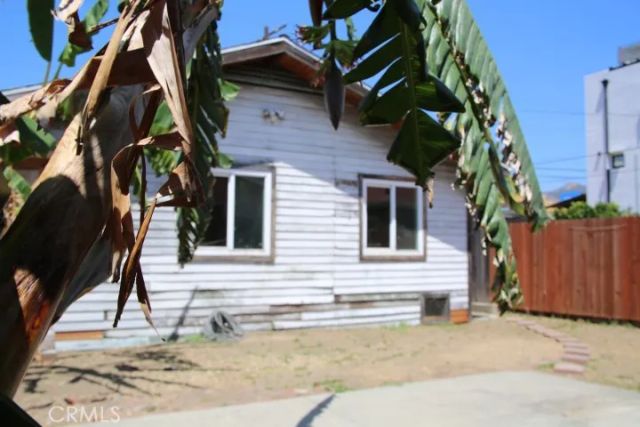 1301 N McCadden Place, Los Angeles, CA 90028
