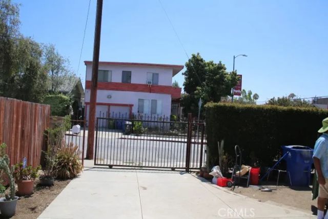 1301 N McCadden Place, Los Angeles, CA 90028