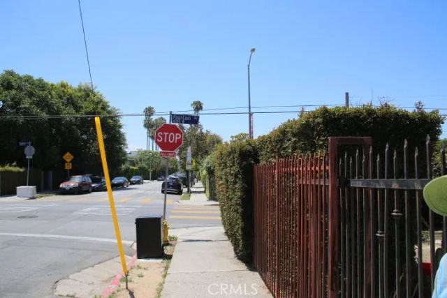 1301 N McCadden Place, Los Angeles, CA 90028