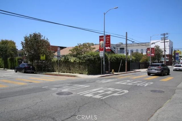 1301 N McCadden Place, Los Angeles, CA 90028