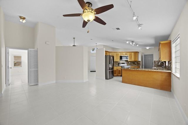 11035 Baybreeze Way, Boca Raton, FL 33428