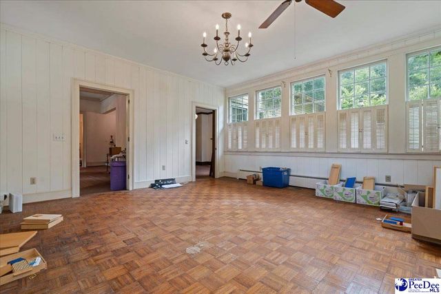 521 W Pine St, Florence, SC 29501