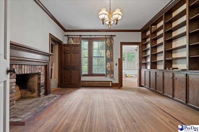 521 W Pine St, Florence, SC 29501