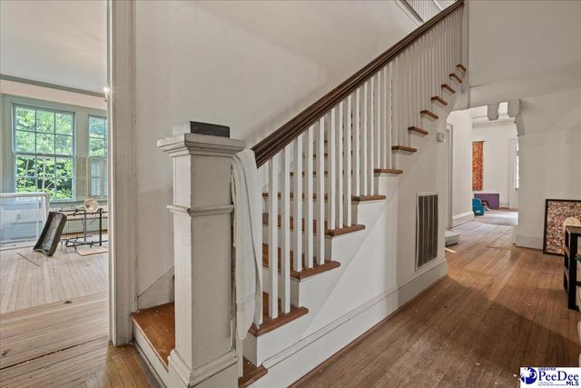 521 W Pine St, Florence, SC 29501