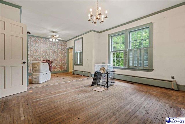 521 W Pine St, Florence, SC 29501