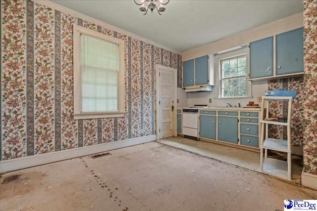 521 W Pine St, Florence, SC 29501