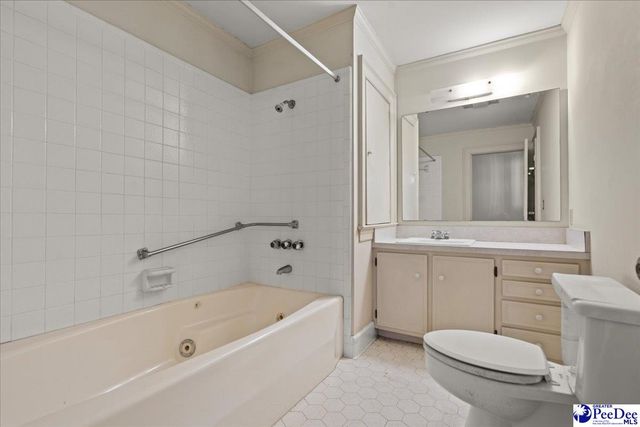 521 W Pine St, Florence, SC 29501