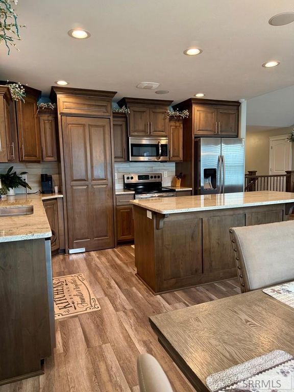 Image 14 of property listing at 1654 Marsala Circle, Ammon, ID 83406