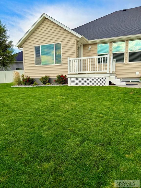 Image 69 of property listing at 1654 Marsala Circle, Ammon, ID 83406
