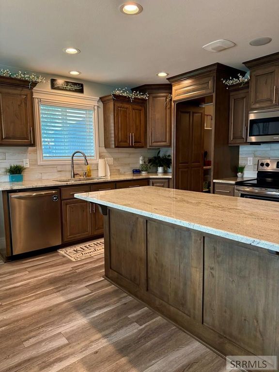 Image 9 of property listing at 1654 Marsala Circle, Ammon, ID 83406