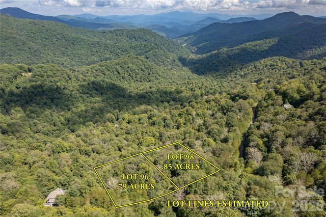 96 Goldenleaf Road, Mars Hill, NC 28754