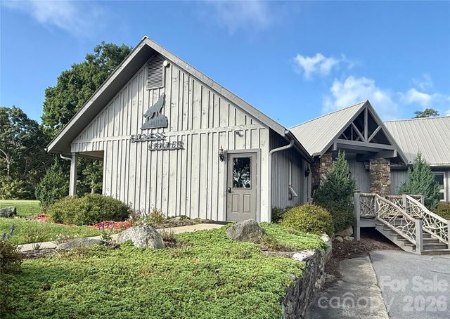 96 Goldenleaf Road, Mars Hill, NC 28754