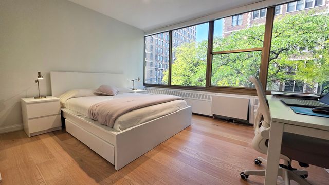 360 W Wellington Avenue 2B, Chicago, IL 60657