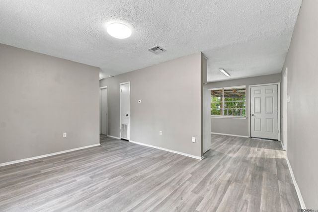 7349 Meadow Park Ave, Baton Rouge, LA 70810