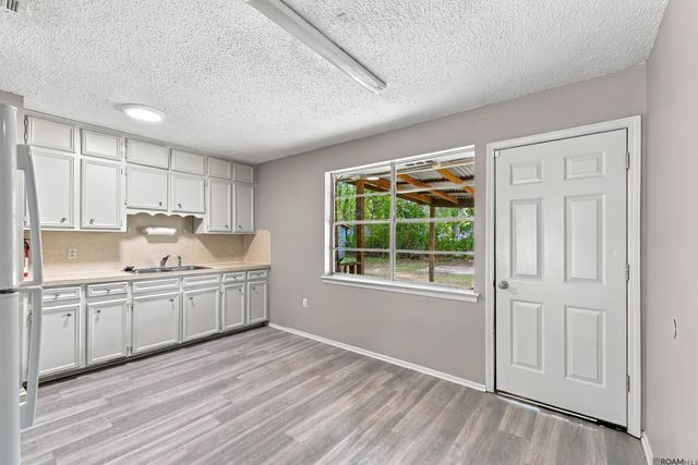 7349 Meadow Park Ave, Baton Rouge, LA 70810