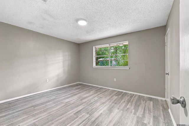 7349 Meadow Park Ave, Baton Rouge, LA 70810