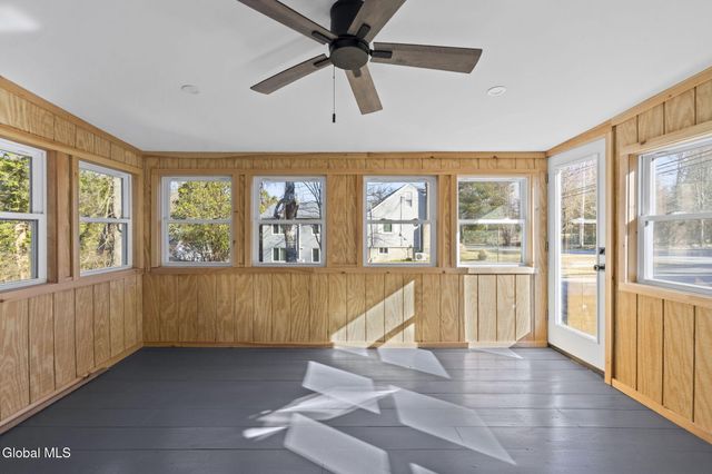 27 Honeysuckle Lane, Queensbury, NY 12845