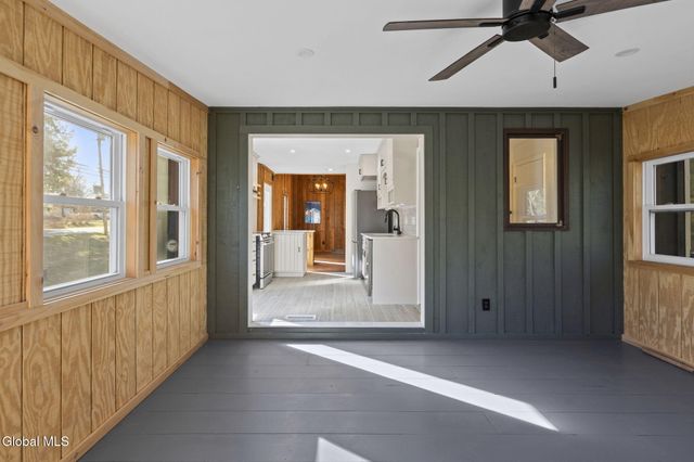 27 Honeysuckle Lane, Queensbury, NY 12845