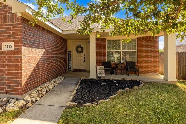 7128 Bannock Drive, Fort Worth, TX 76179
