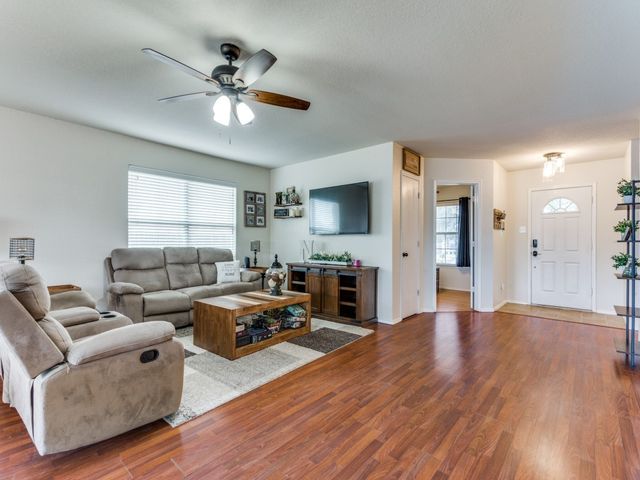 7128 Bannock Drive, Fort Worth, TX 76179