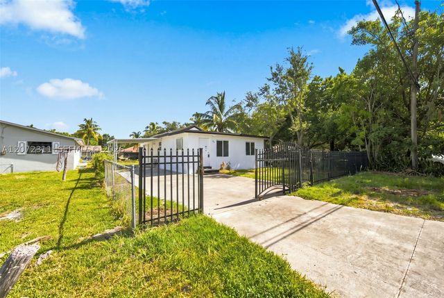 399 NW 98th St 399, Miami, FL 33150
