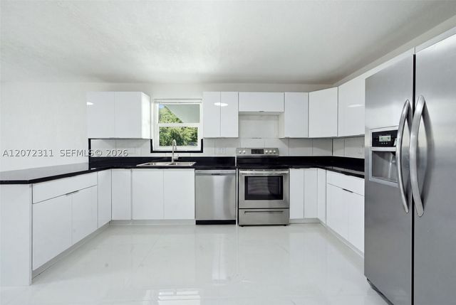 399 NW 98th St 399, Miami, FL 33150
