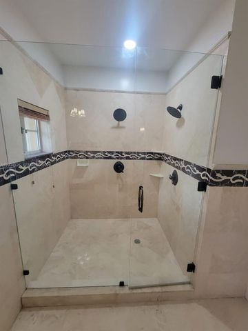 2614 NE 41st Rd, Homestead, FL 33033