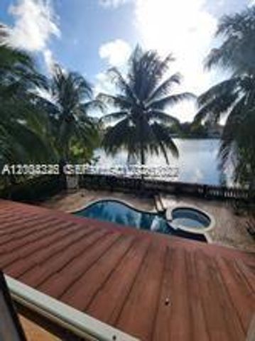 2614 NE 41st Rd, Homestead, FL 33033