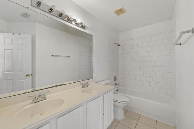 19118 Milloak Drive, Humble, TX 77346