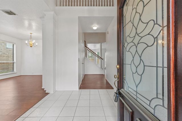 19118 Milloak Drive, Humble, TX 77346