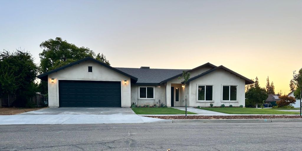 1816 S Caesar Avenue, Fresno, CA 93727