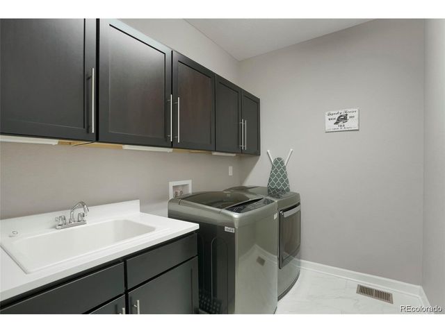 6053 Clover Ridge Cir, Castle Rock, CO 80104
