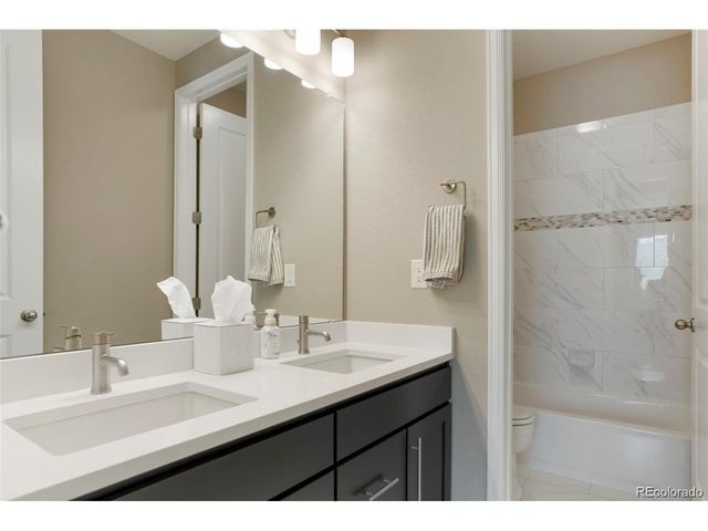 6053 Clover Ridge Cir, Castle Rock, CO 80104