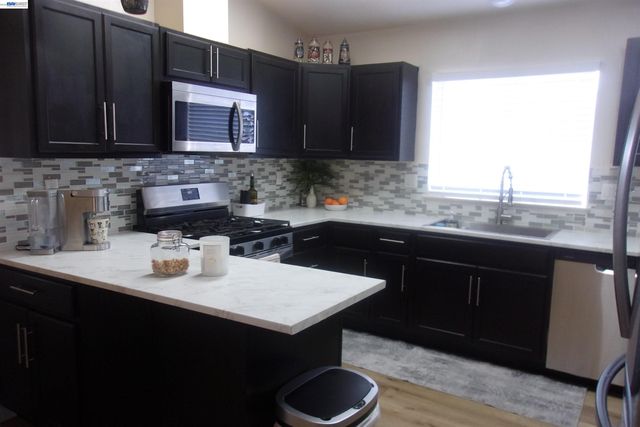1840 Paris Lane 61, Antioch, CA 94509