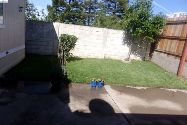 1840 Paris Lane 61, Antioch, CA 94509