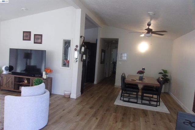 1840 Paris Lane 61, Antioch, CA 94509