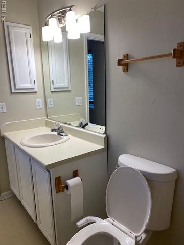 2312 Paragon CT, Virginia Beach, VA 23455