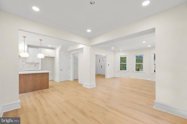 302 W WASHINGTON AVE, Magnolia, NJ 08049