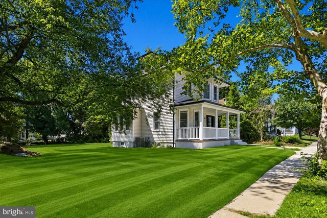 302 W WASHINGTON AVE, Magnolia, NJ 08049