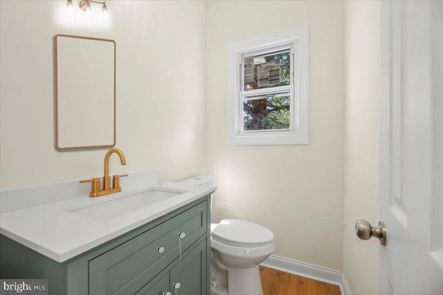 302 W WASHINGTON AVE, Magnolia, NJ 08049