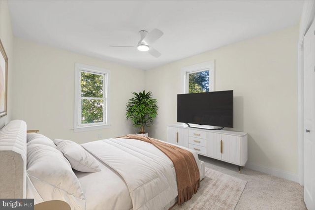 302 W WASHINGTON AVE, Magnolia, NJ 08049