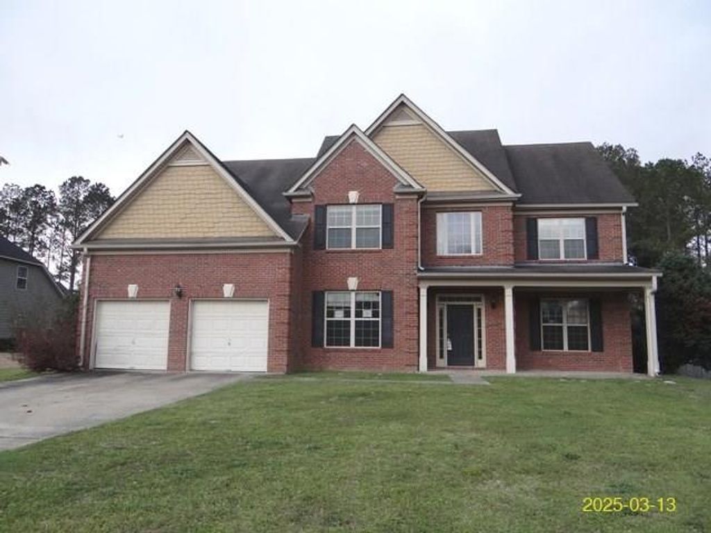 62 Avery Drive, Fort Mitchell, AL 36856