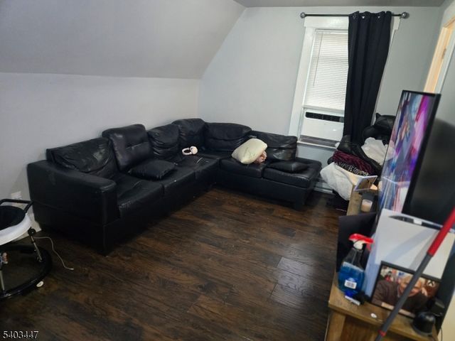 197 Woodside Ave, Newark City, NJ 07104