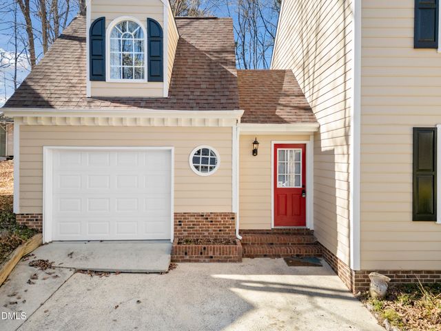 2713 Moorsfield Court, Raleigh, NC 27604