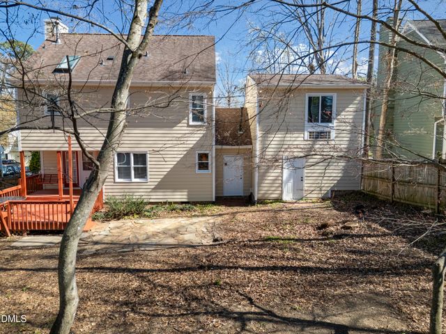 2713 Moorsfield Court, Raleigh, NC 27604