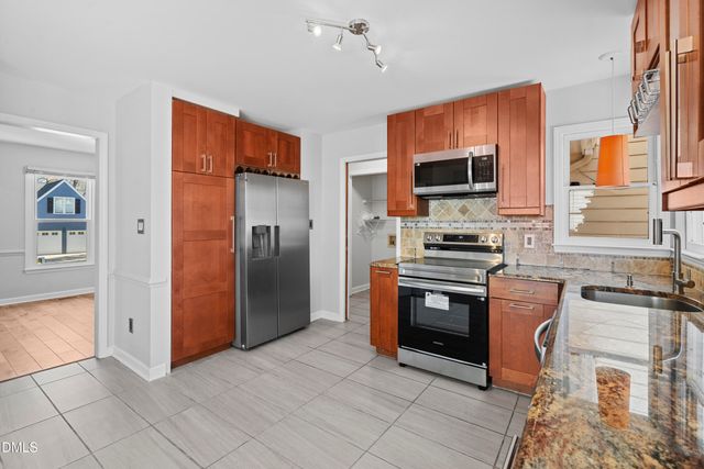 2713 Moorsfield Court, Raleigh, NC 27604