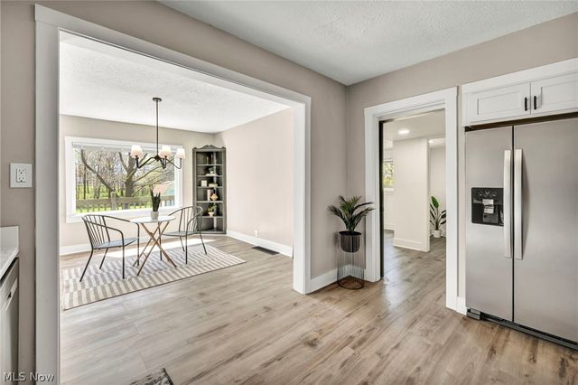 375 Hillside Road, Seven Hills, OH 44131