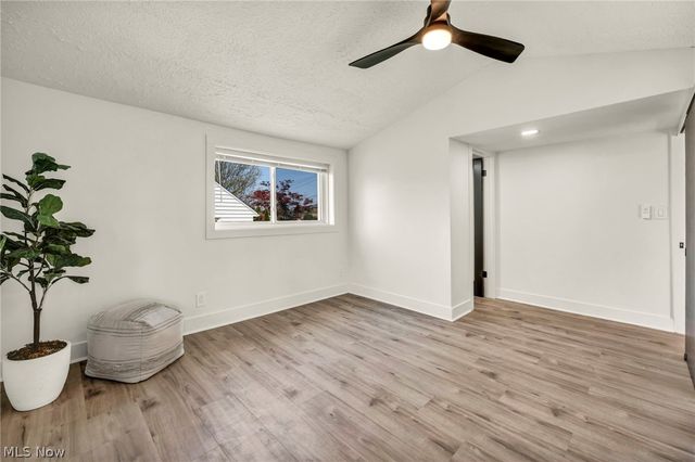 375 Hillside Road, Seven Hills, OH 44131